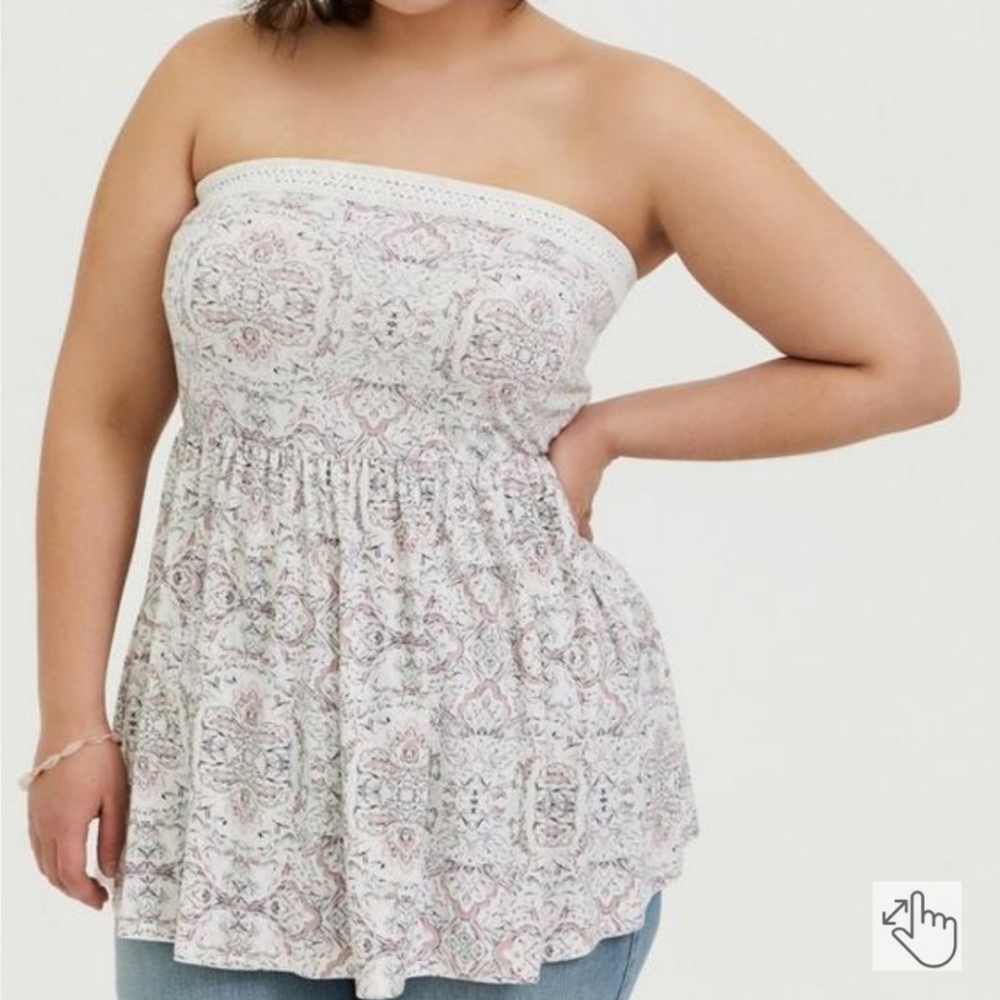 Torrid Super Soft Strapless Peplum Top